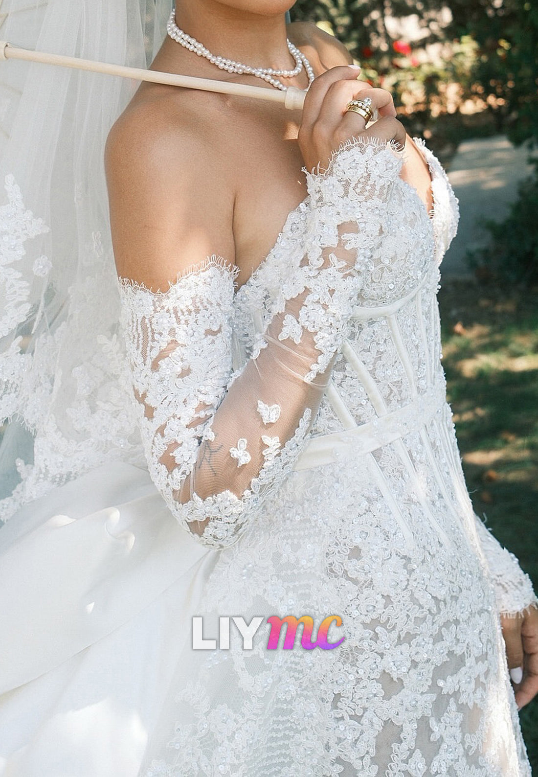 Sweetheart Sleeveless Lace Appliques Mermaid Wedding Dress