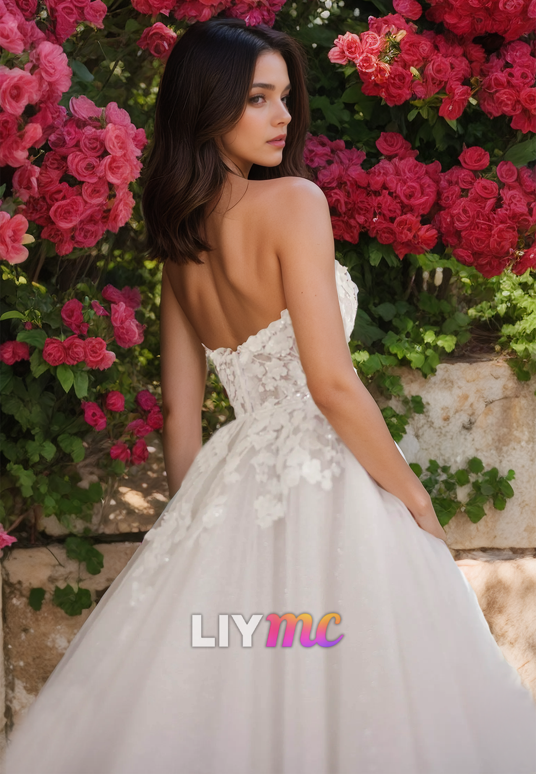 Sweetheart Sleeveless Lace Appliques Tulle Ball Gown Wedding Dress