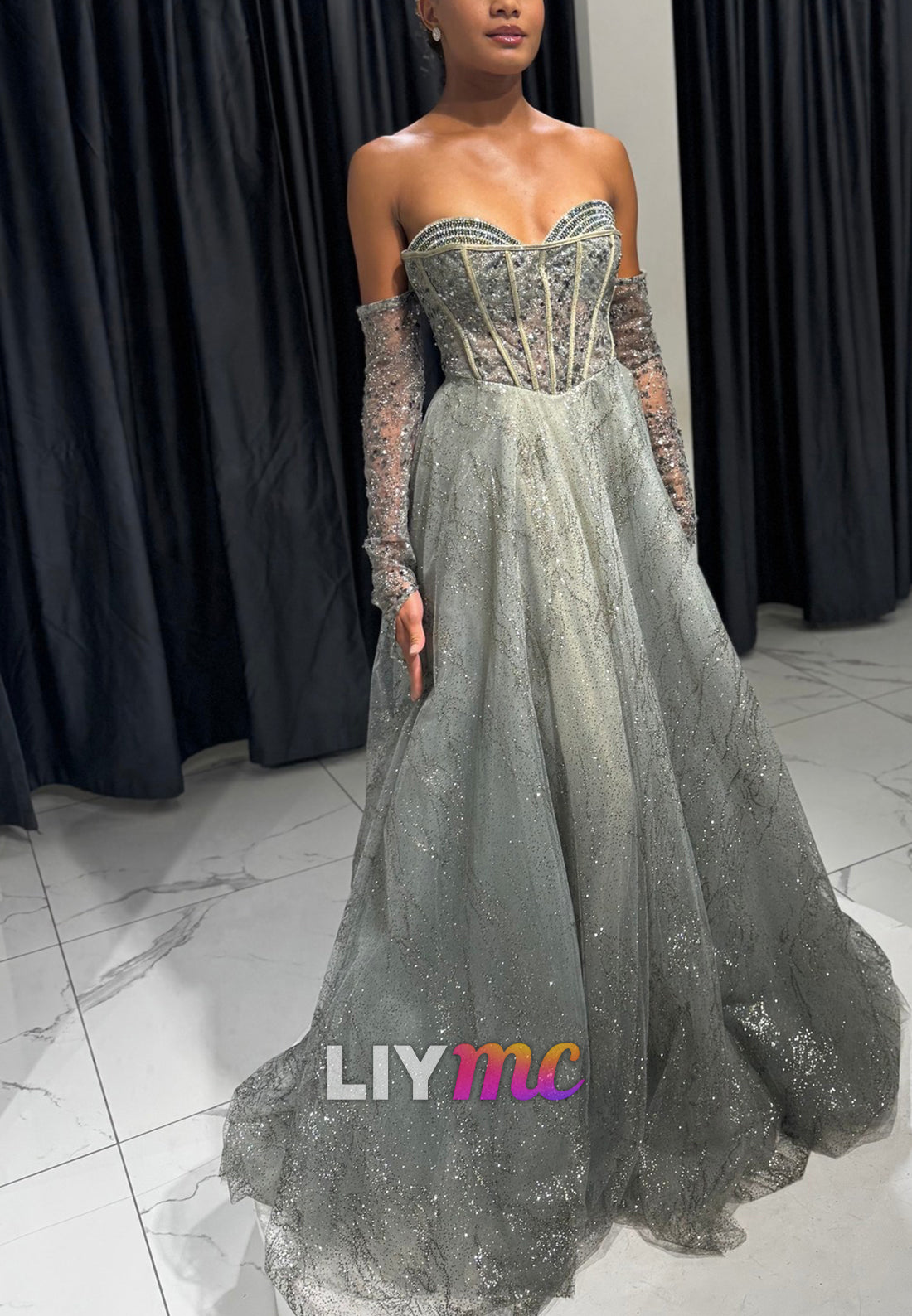 Sweetheart Sleeveless Sequins Beaded A-Line Prom Dress