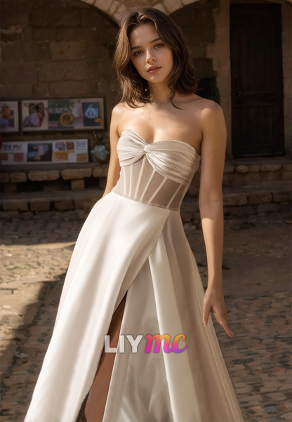 Sweetheart Sleeveless Sleek Satin Pleated A-Line Classic Wedding Dress