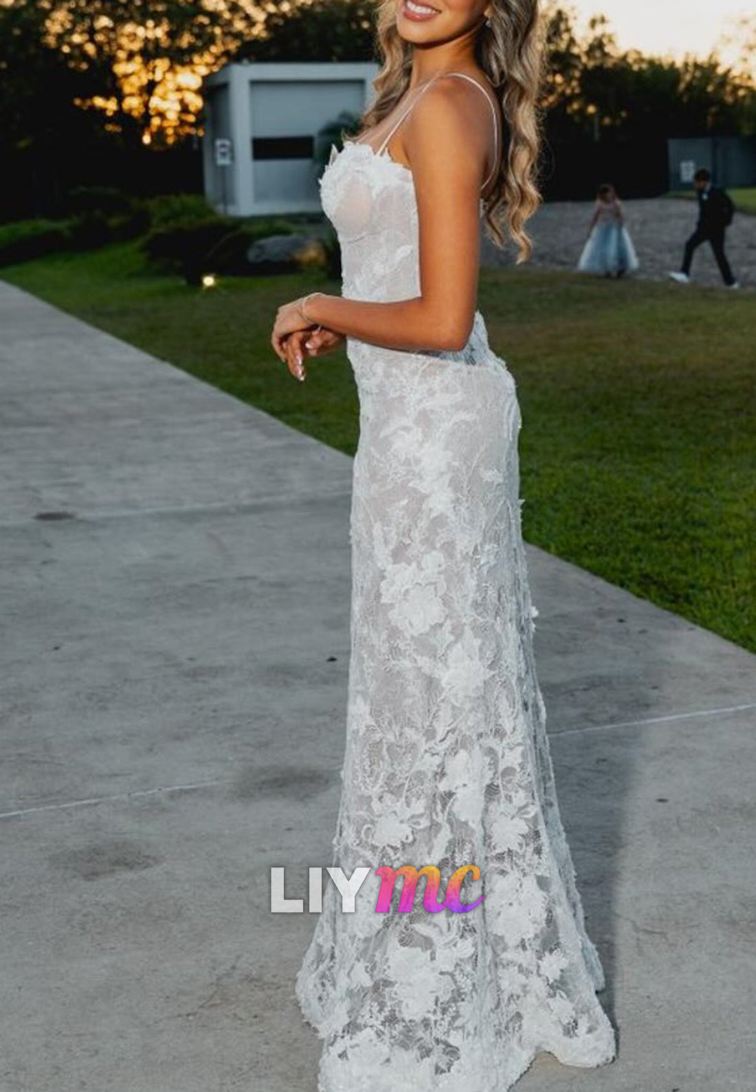 Sweetheart Spaghetti Straps Appliques Mermaid Wedding Dress