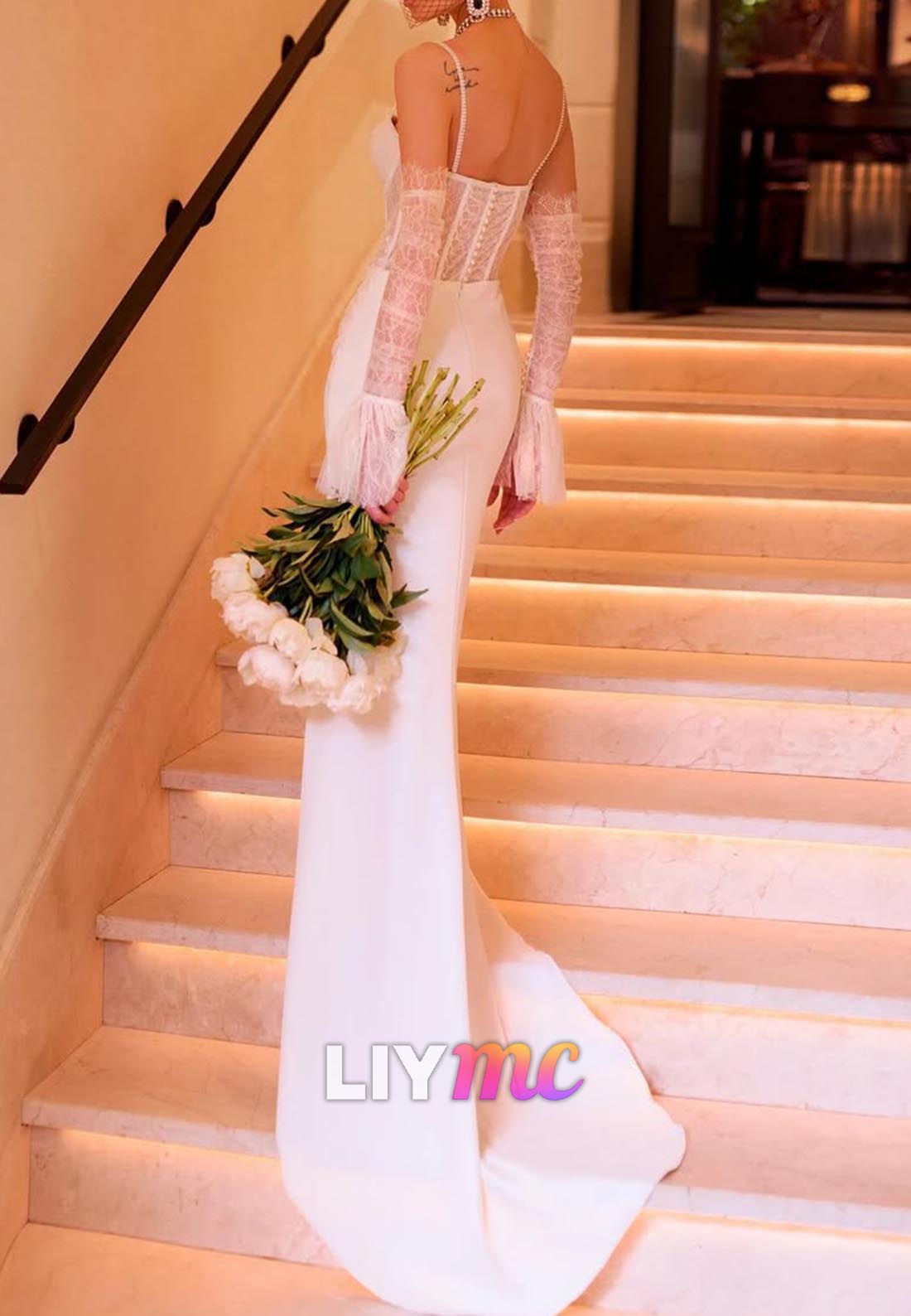 Sweetheart Spaghetti Straps Appliques Sheath Wedding Dress