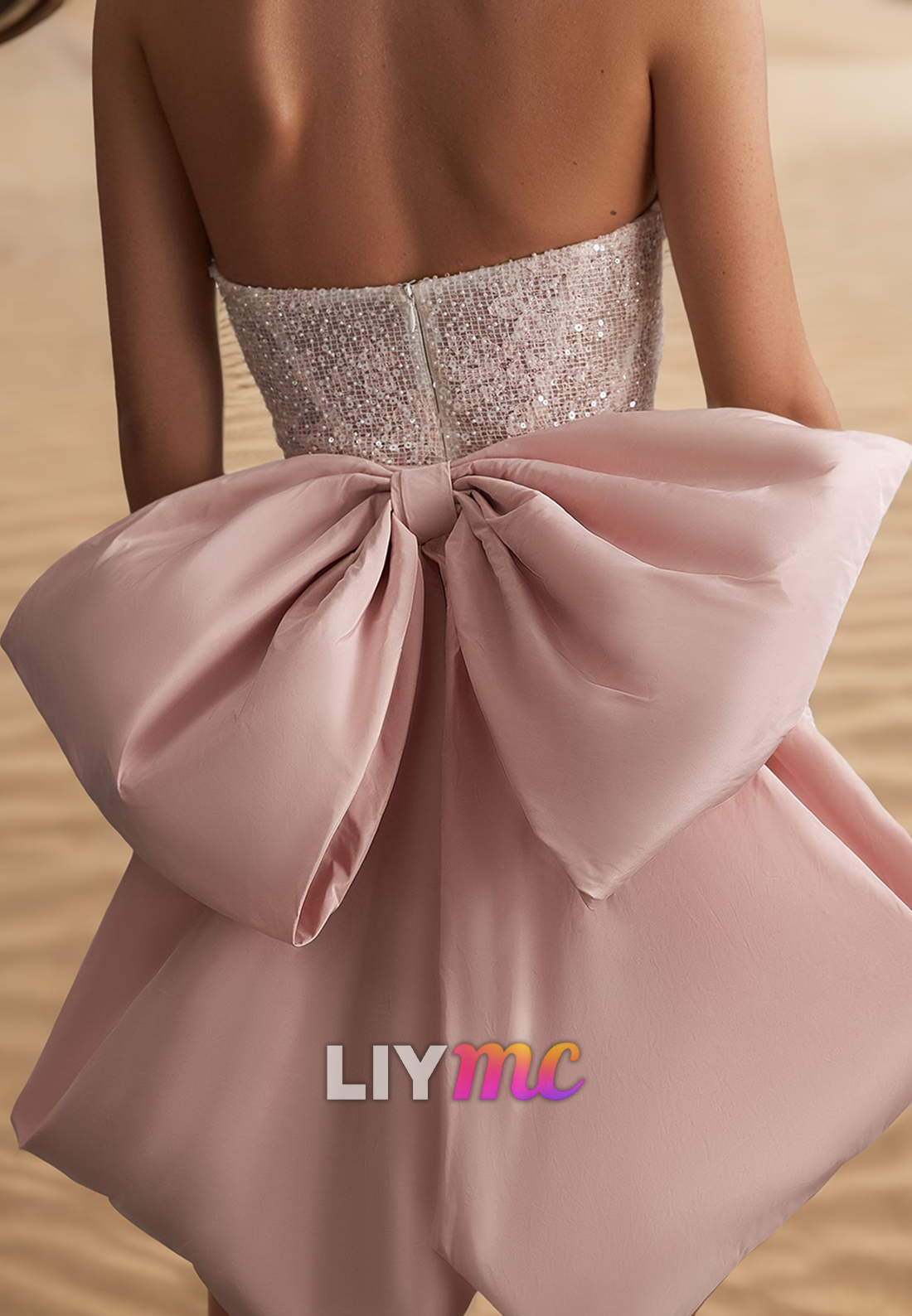 Sweetheart Strapless Appliques A-Line Beach Wedding Dress