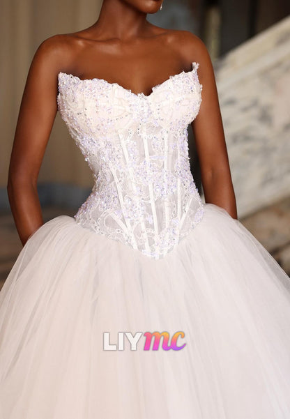 Sweetheart Strapless Appliques Ball Gown Wedding Dress