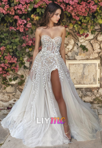 Sweetheart Strapless Appliques Tulle A-Line Beach Wedding Dress