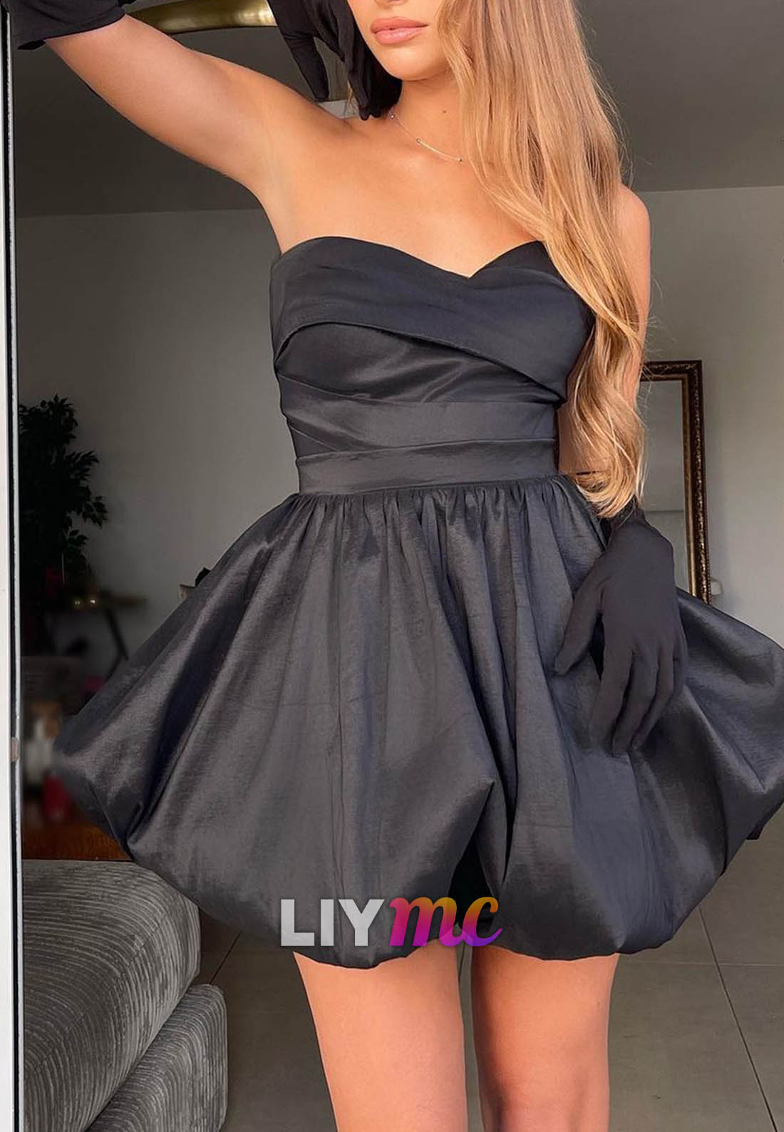 Sweetheart Strapless Pleated Black A-Line Party Homecoming Dress