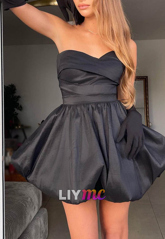 Sweetheart Strapless Pleated Black A-Line Party Homecoming Dress