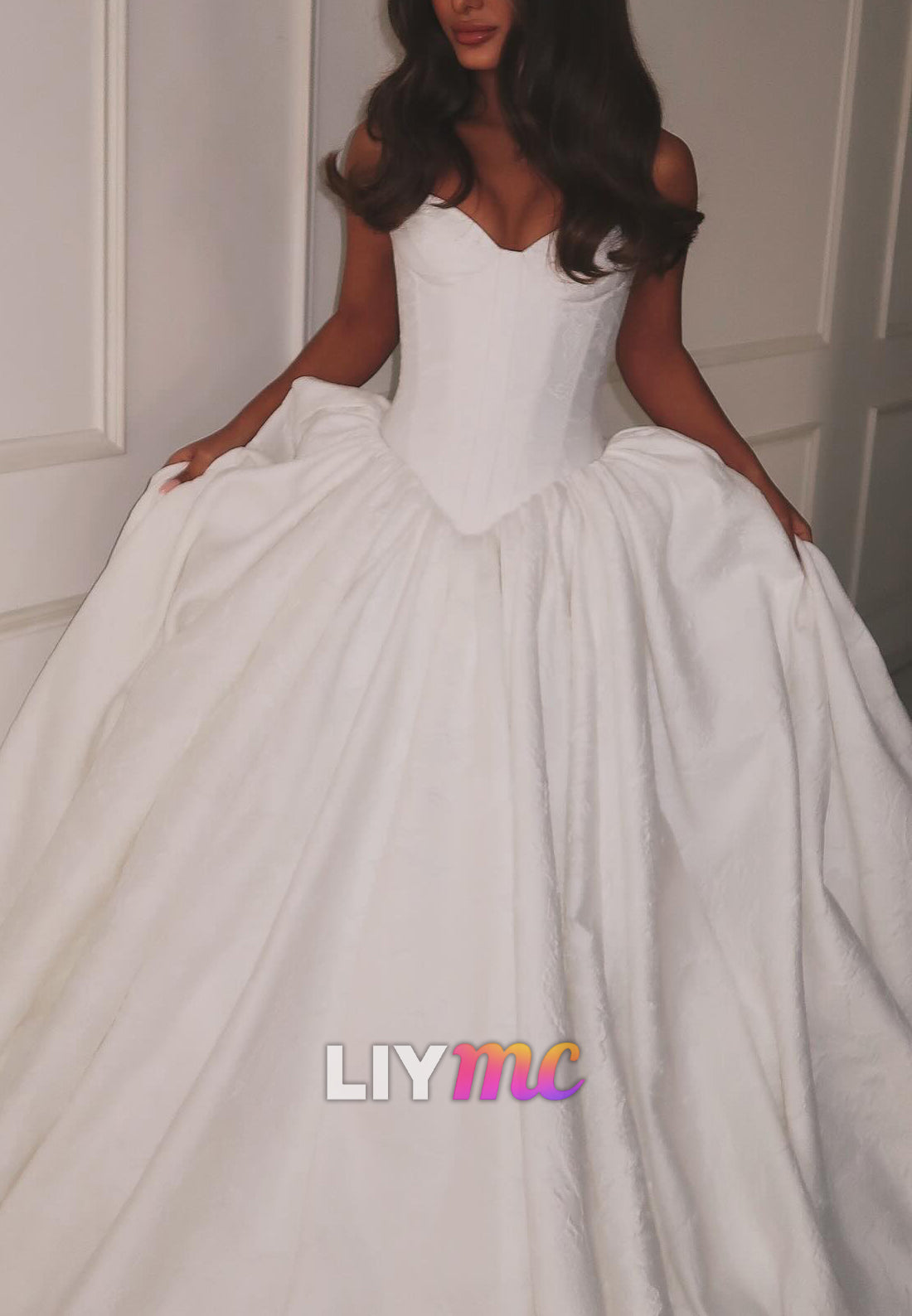 Sweetheart Strapless Pleated Satin A-Line Wedding Dress