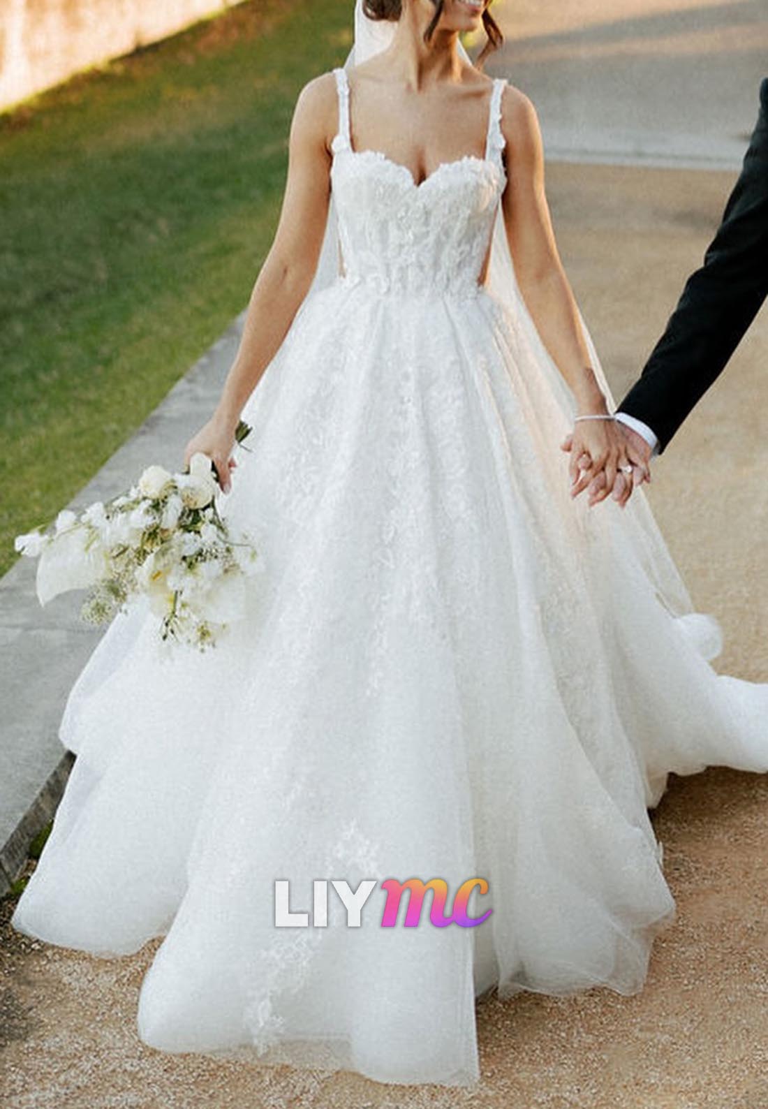 Sweetheart Straps Appliques A-Line Wedding Dress
