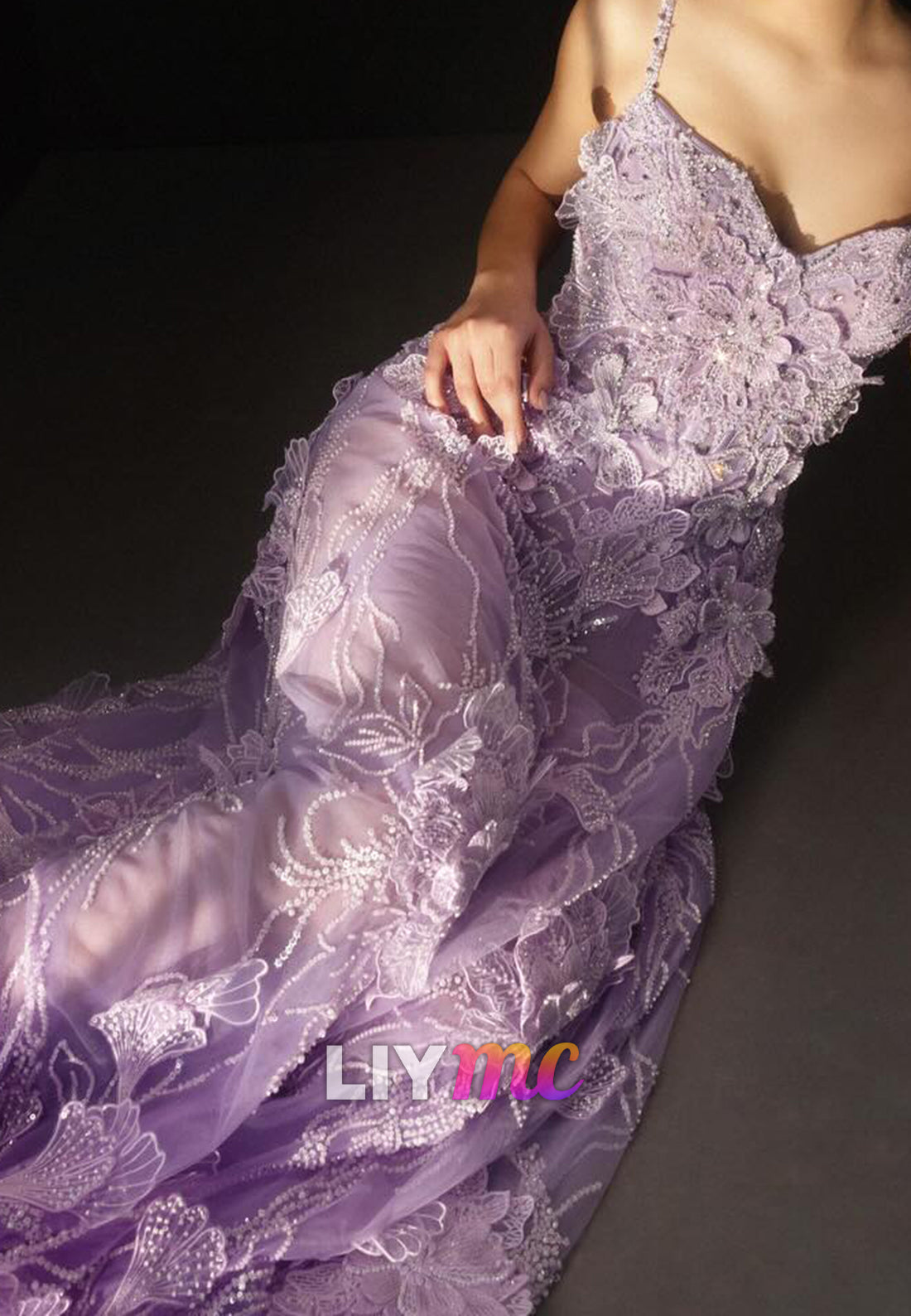 Sweetheart Straps Floral Appliques A-Line Prom Dress