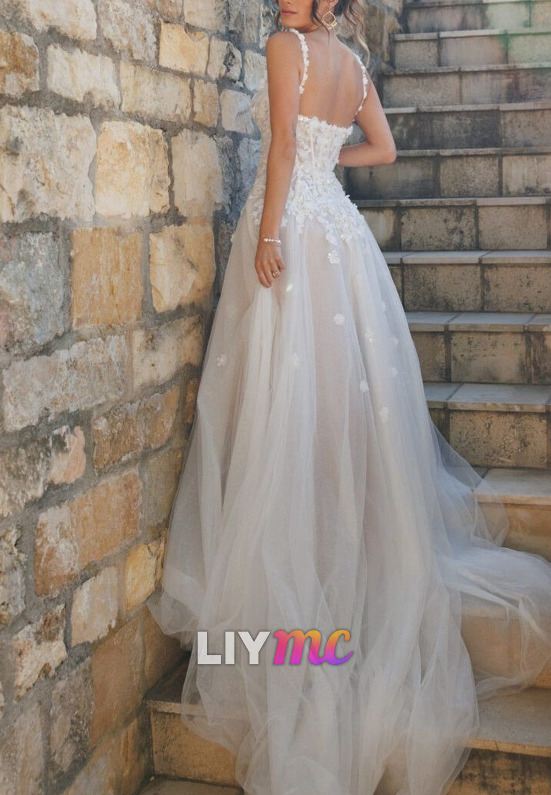 Sweetheart Straps Floral Appliques Tulle A-Line Wedding Dress
