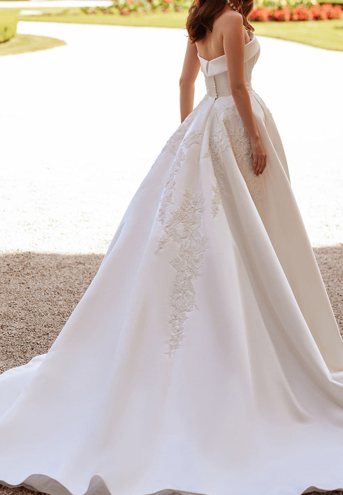 Straight Across Sleeveless Satin Appliques A-Line Wedding Dress
