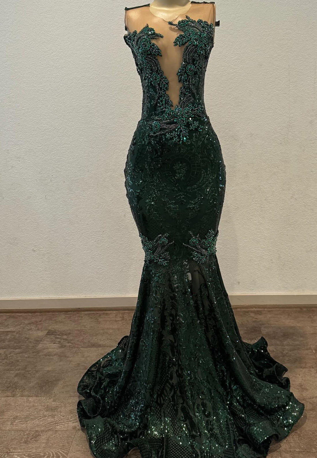 V-Neck Beaded Appliques Mermaid Prom Dress for Black Girls