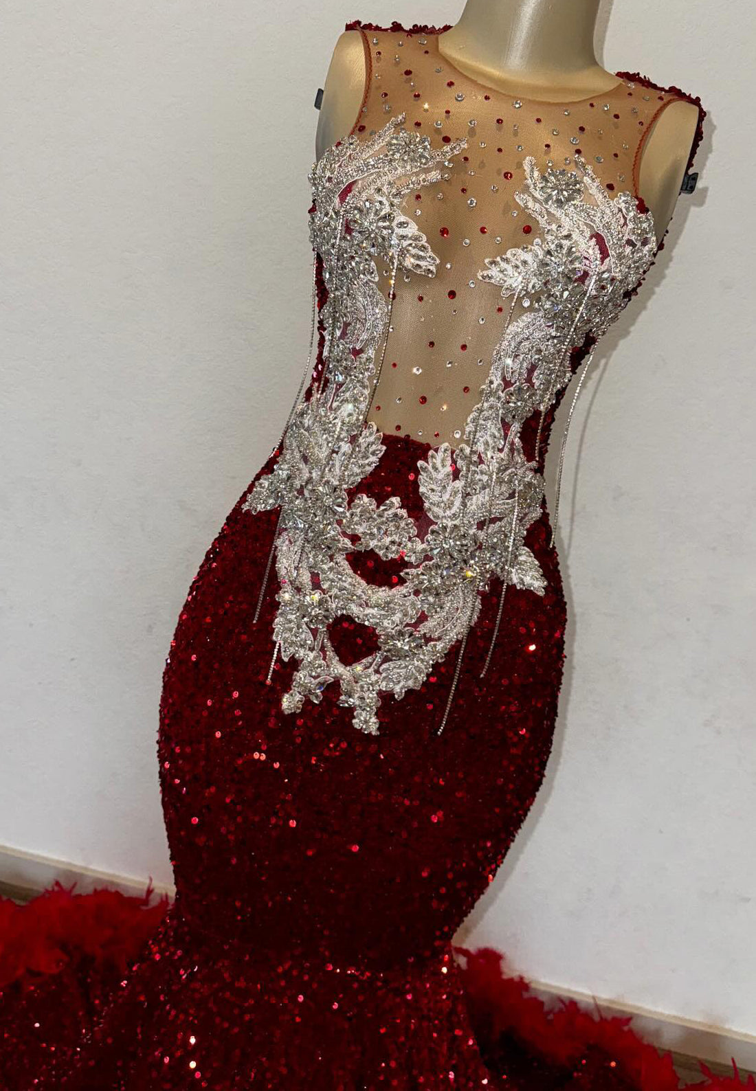 V-Neck Beaded Sequins Feathered Sparkly Mermaid Prom Dress for Black Girls