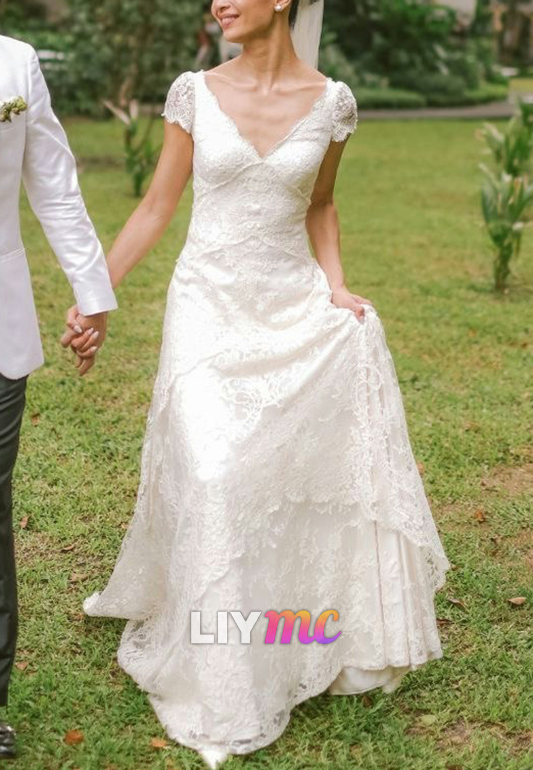 V-Neck Cap Sleeves Lace Appliques A-Line Boho Wedding Dress