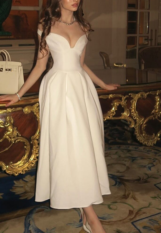 V-Neck Empire Waist Sleek Formal Dress A-Line Party Dress