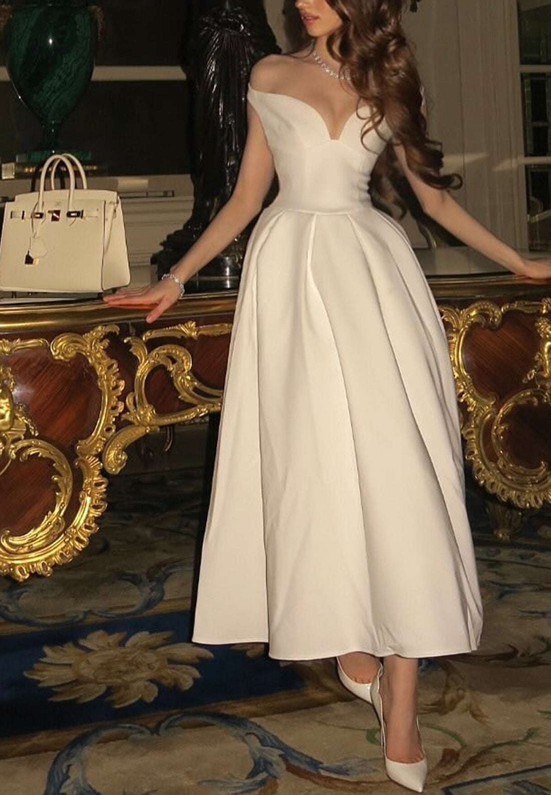 V-Neck Empire Waist Sleek Formal Dress A-Line Party Dress