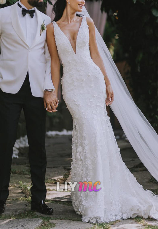 V-Neck Floral Embellished Sleeveless Mermaid Wedding Dress