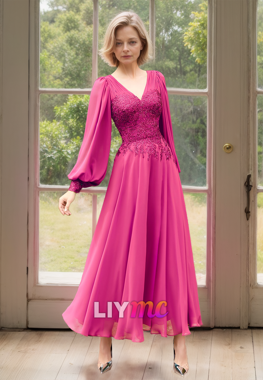 V-Neck Long Sleeves Appliques Pleated Chiffon A-Line Mother of Bride Dress