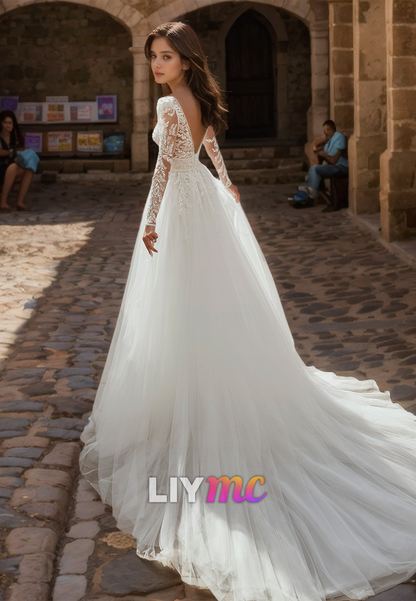 V-Neck Long Sleeves Appliques Tulle A-Line Beach Wedding Dress