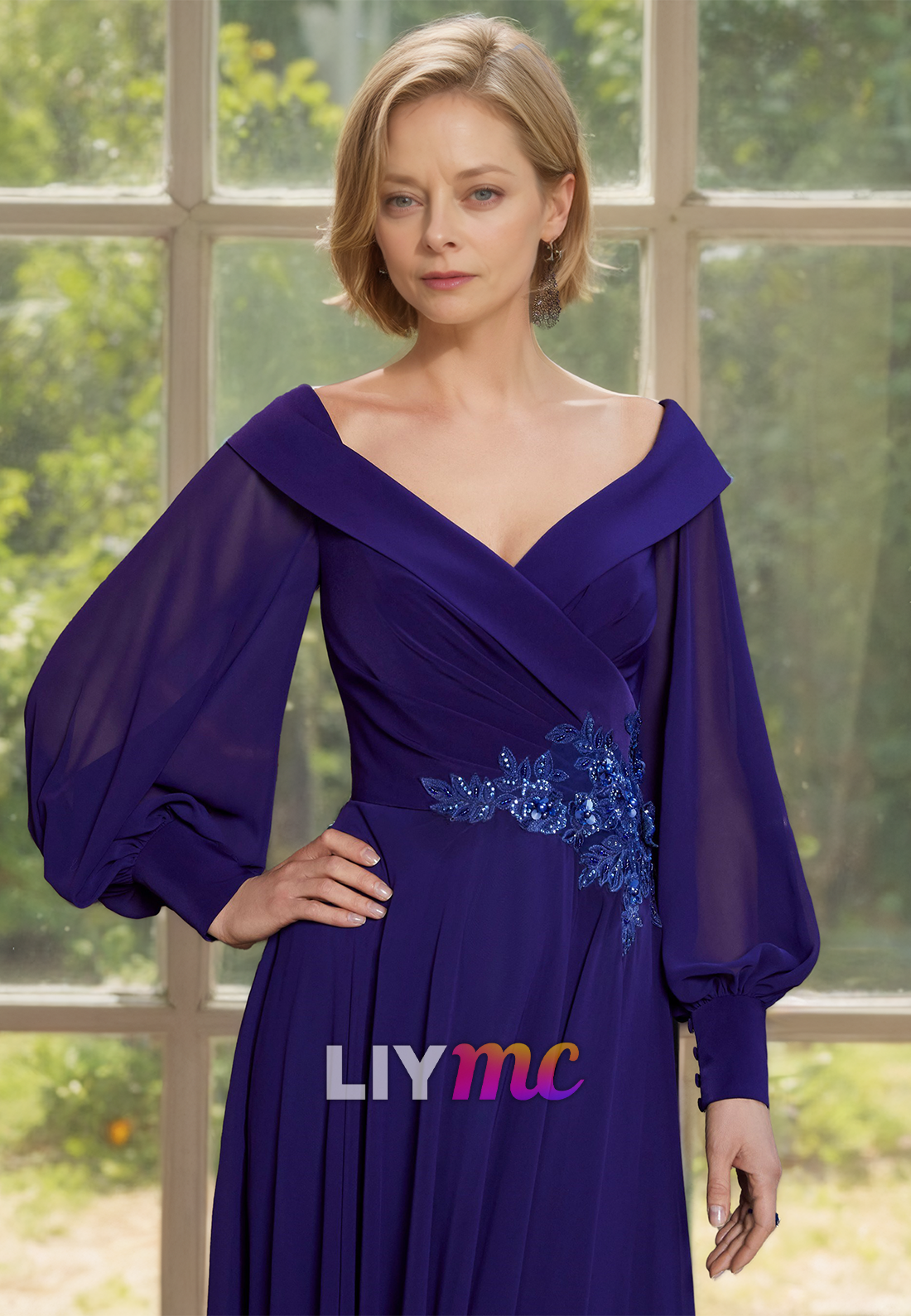 V-Neck Long Sleeves Chiffon Appliques Pleated A-Line Mother of Bride Dress