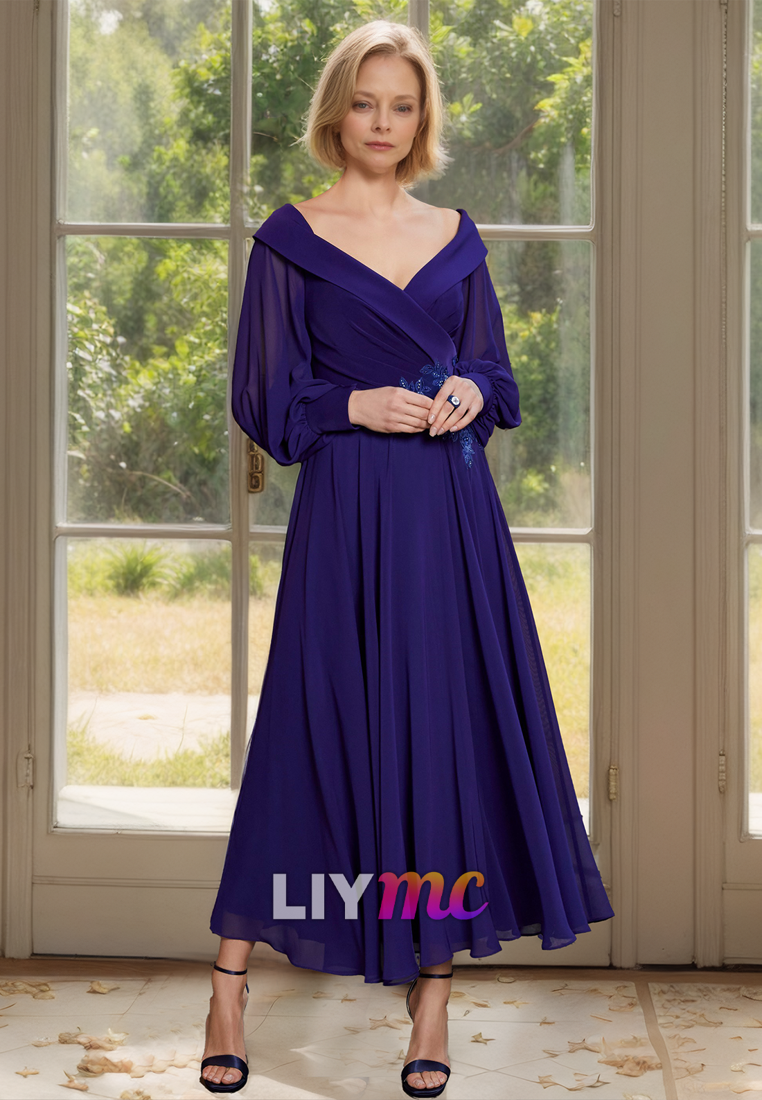 V-Neck Long Sleeves Chiffon Appliques Pleated A-Line Mother of Bride Dress