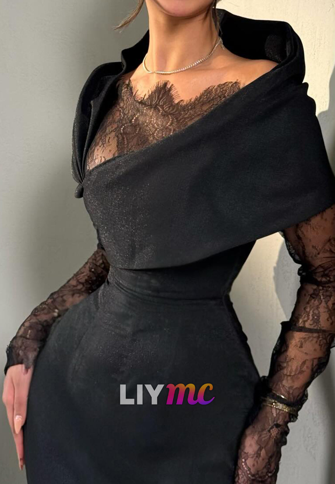 V-Neck Long Sleeves Lace Appliques Mermaid Evening Dress