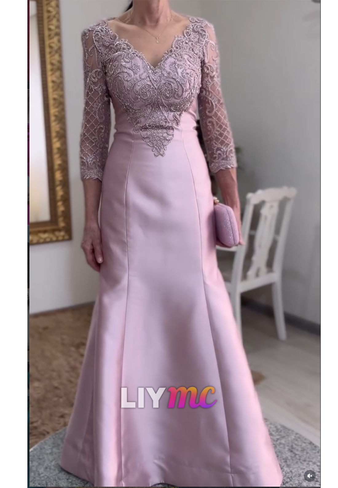 V-Neck Long Sleeves Lace Appliques Mermaid Evening Dress