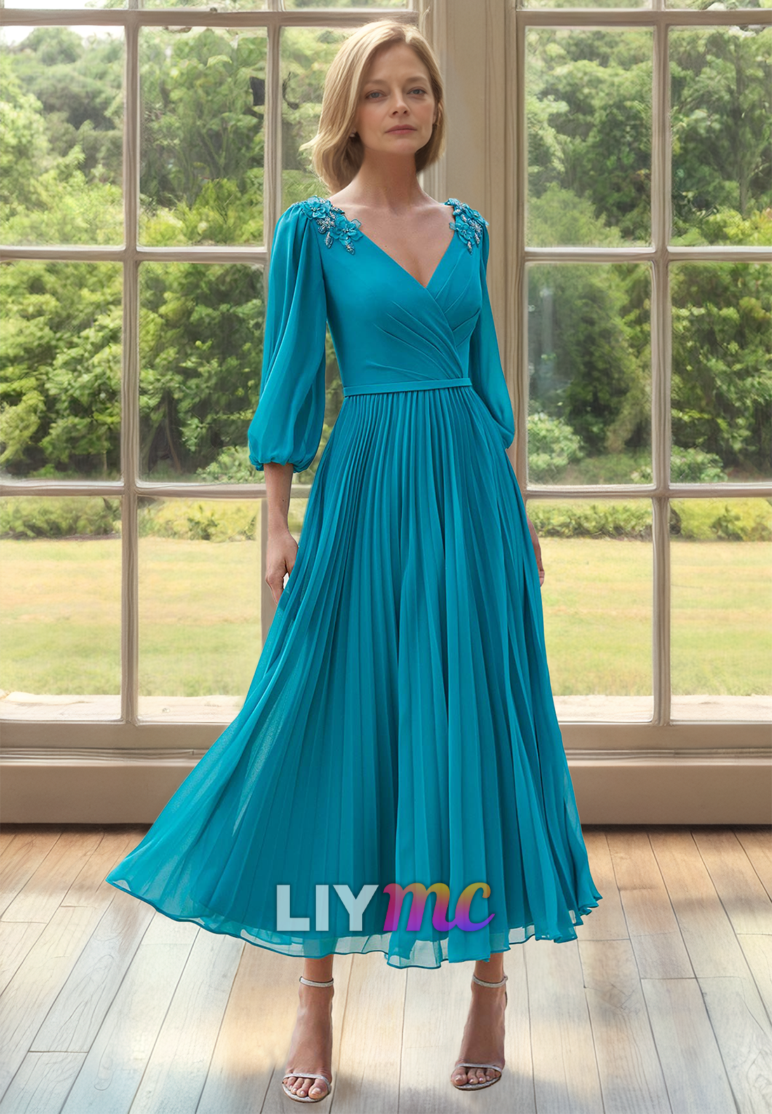 V-Neck Long Sleeves Pleated Chiffon Appliques A-Line Mother of Bride Dress