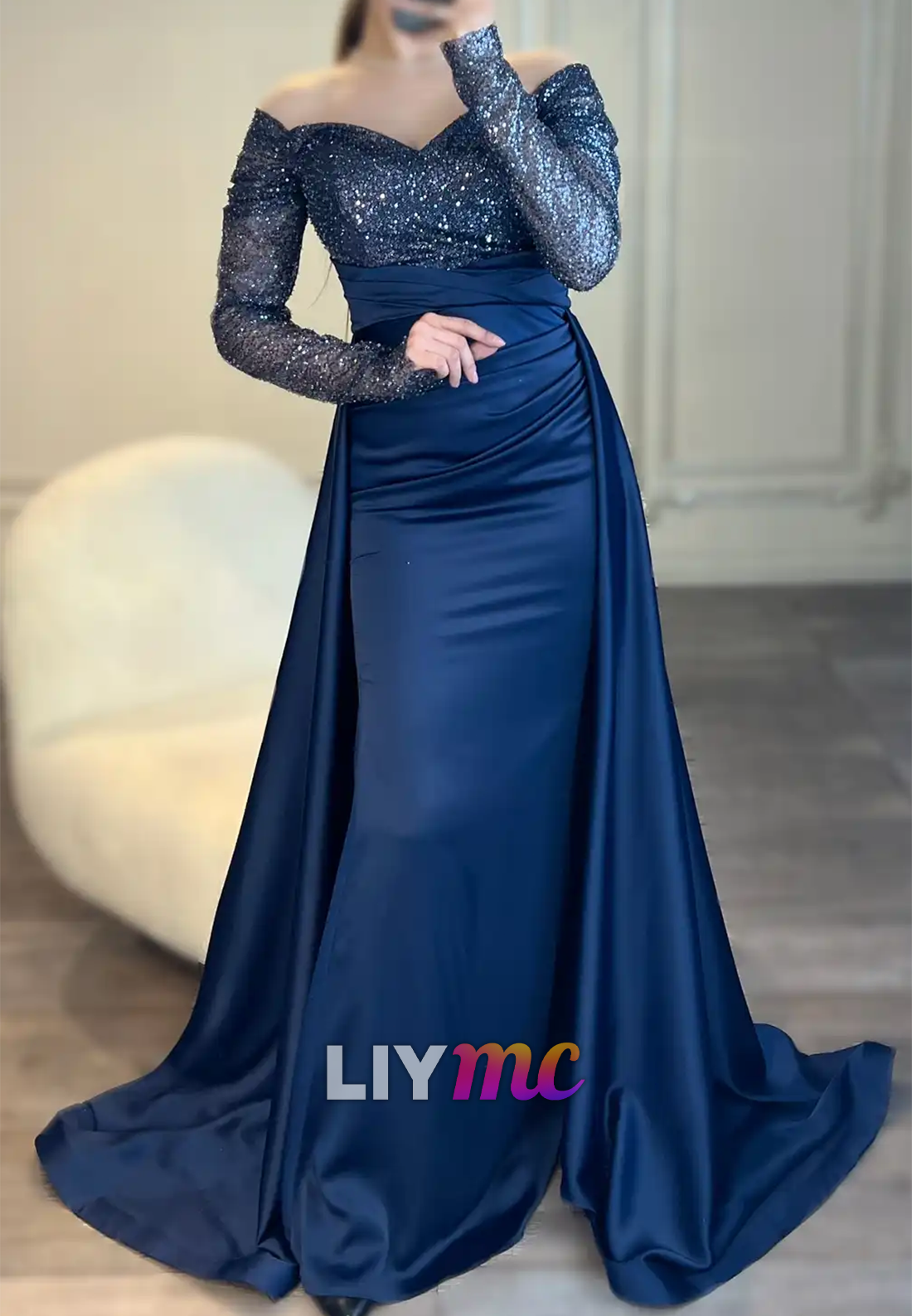 V-Neck Long Sleeves Sequins Pleated Formal Dress Sheath Evening Dress