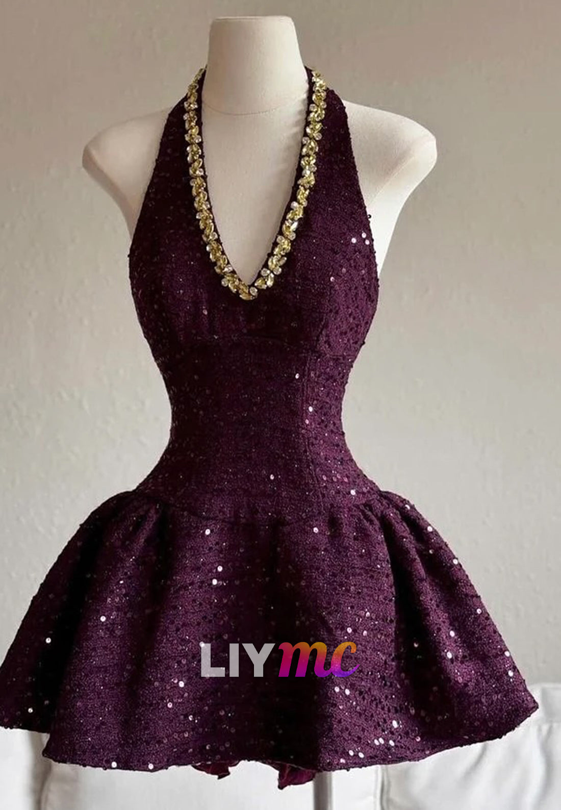 V-Neck Sequins Beaded Sparkly A-Line Party Homecoming Dress