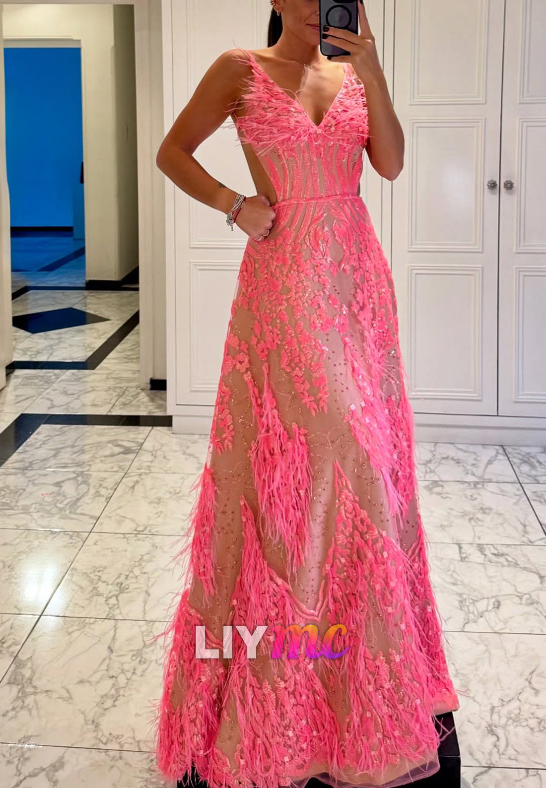 V-Neck Sleeveless Appliques Feathered A-Line Prom Dress