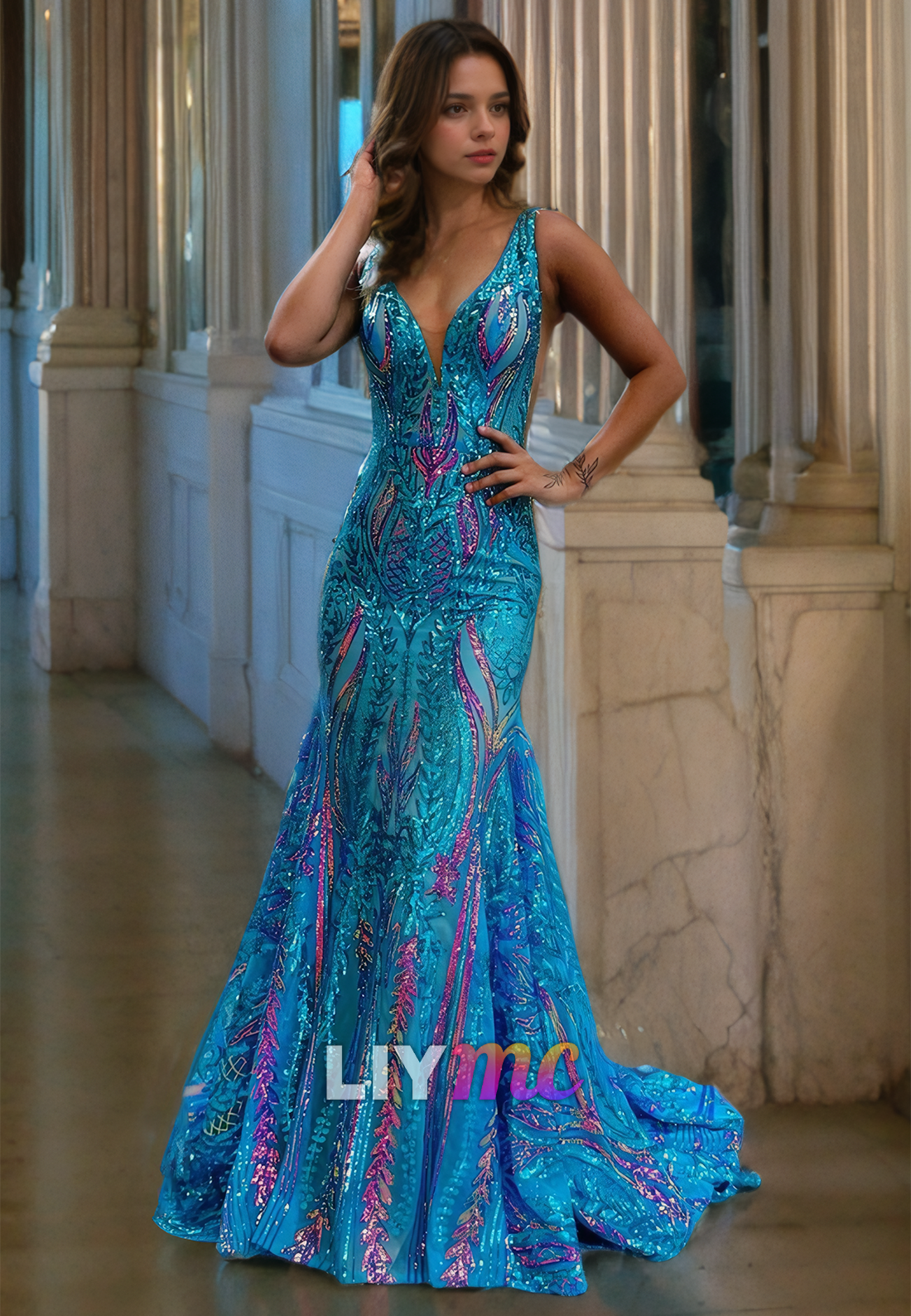 V-Neck Sleeveless Appliques Mermaid Prom Dress