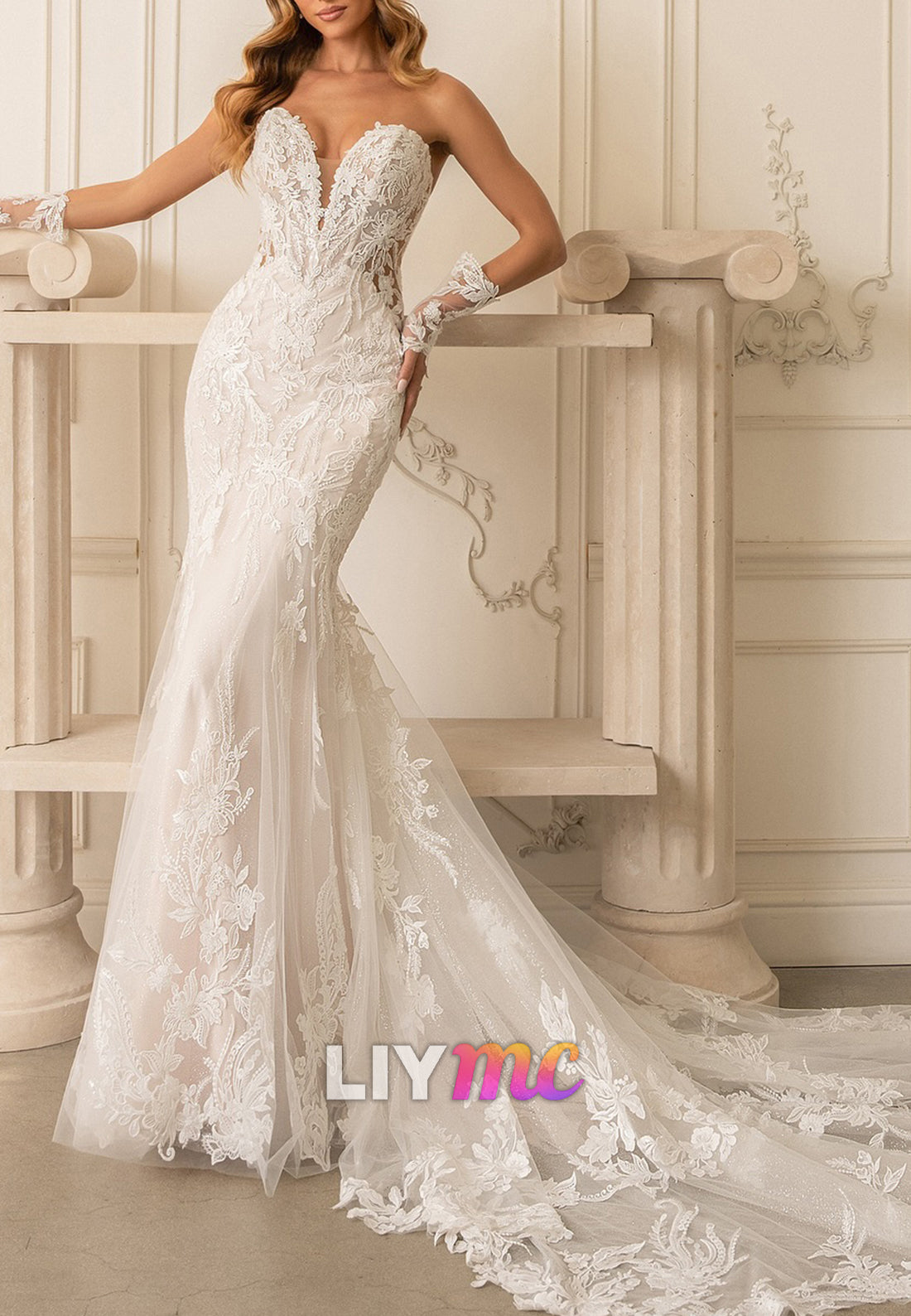 V-Neck Sleeveless Lace Appliques Mermaid Wedding Dress