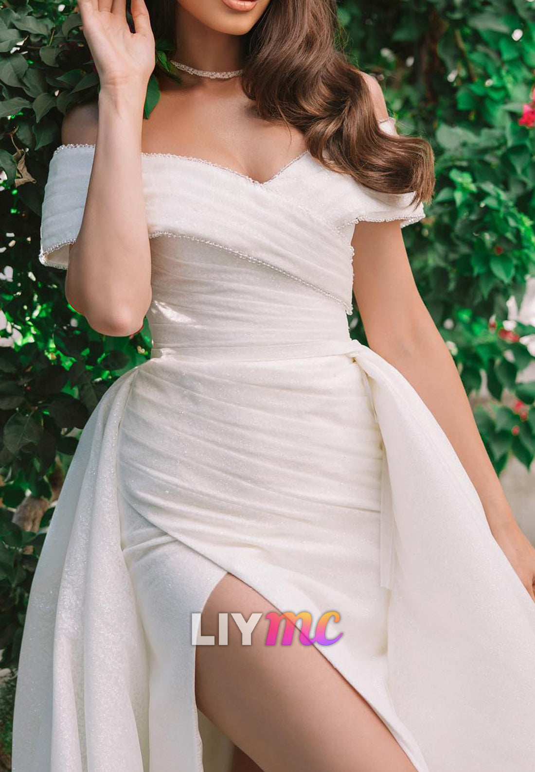 V-Neck Sleeveless Pleated Side Slit Sheath Wedding Dress