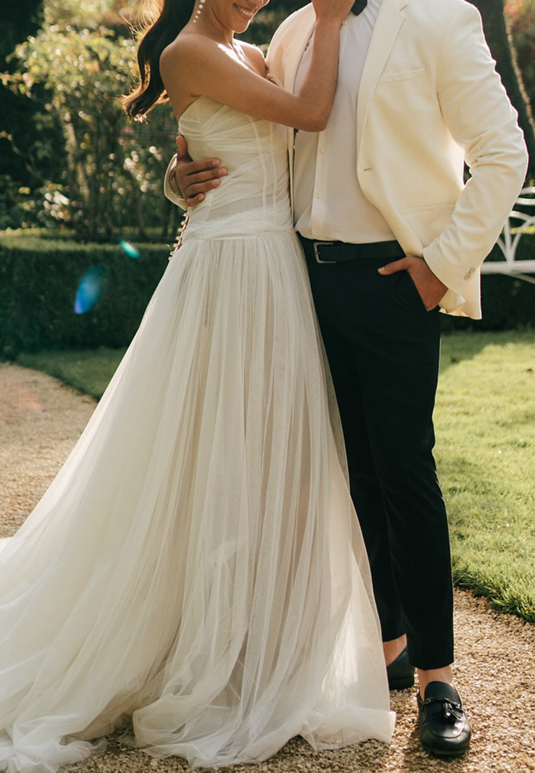 V-Neck Sleeveless Pleated Tulle A-Line Wedding Dress