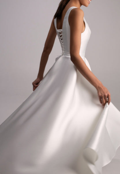 V-Neck Sleeveless Sleek Satin Simple Midi Wedding Dress