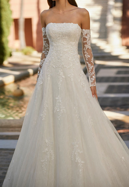 Straight Across Sleeveless Lace Appliques Ball Gown Wedding Dress