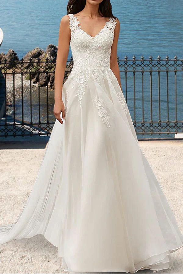 Beach Wedding Dress Palace Train Lace Applique A-line V-neck Summer Bridal Dress