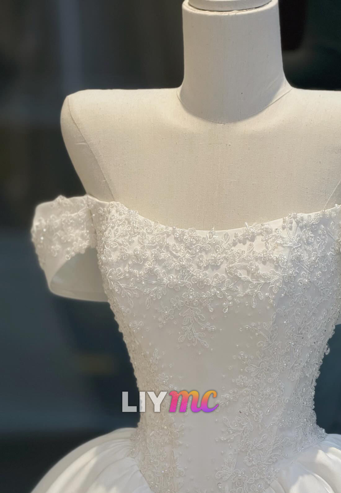 Off-the-Shoulder Bubble Skirt Mini Wedding Dress