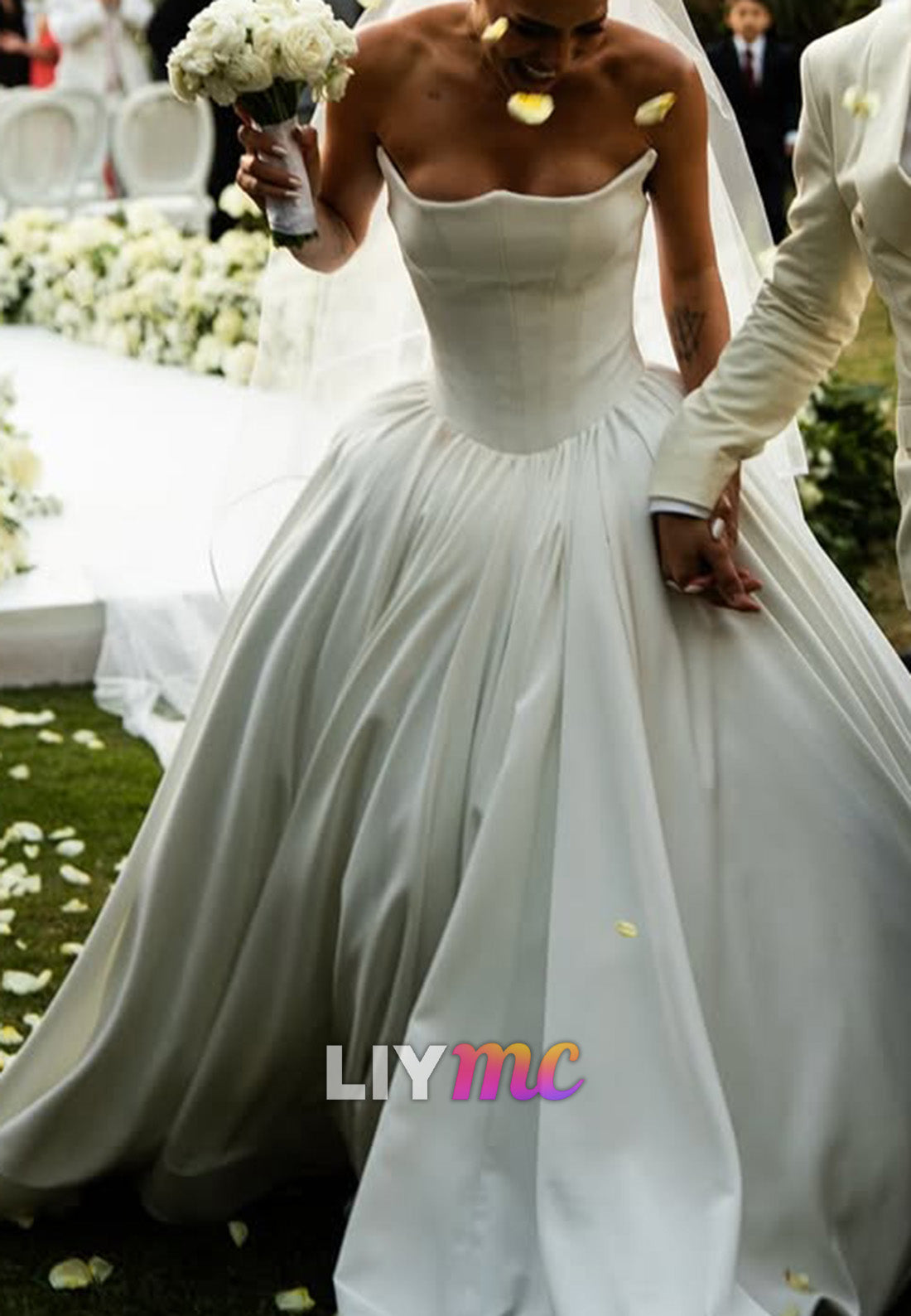 Corset Basque Waist Ball Gown Wedding Dress