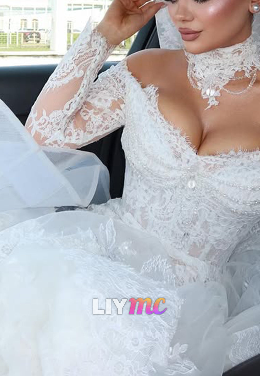 Off-the-Shoulder Lace Mermaid Wedding Dress