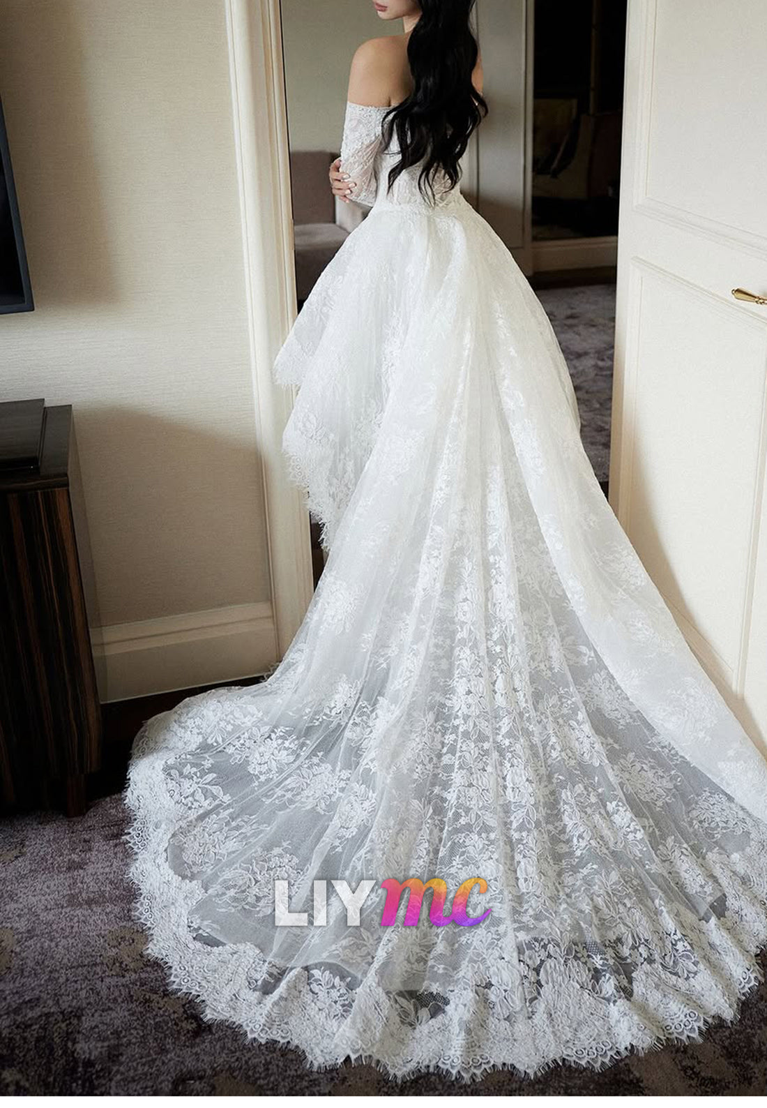 Lace Off-the-Shoulder Mermaid Wedding Dress