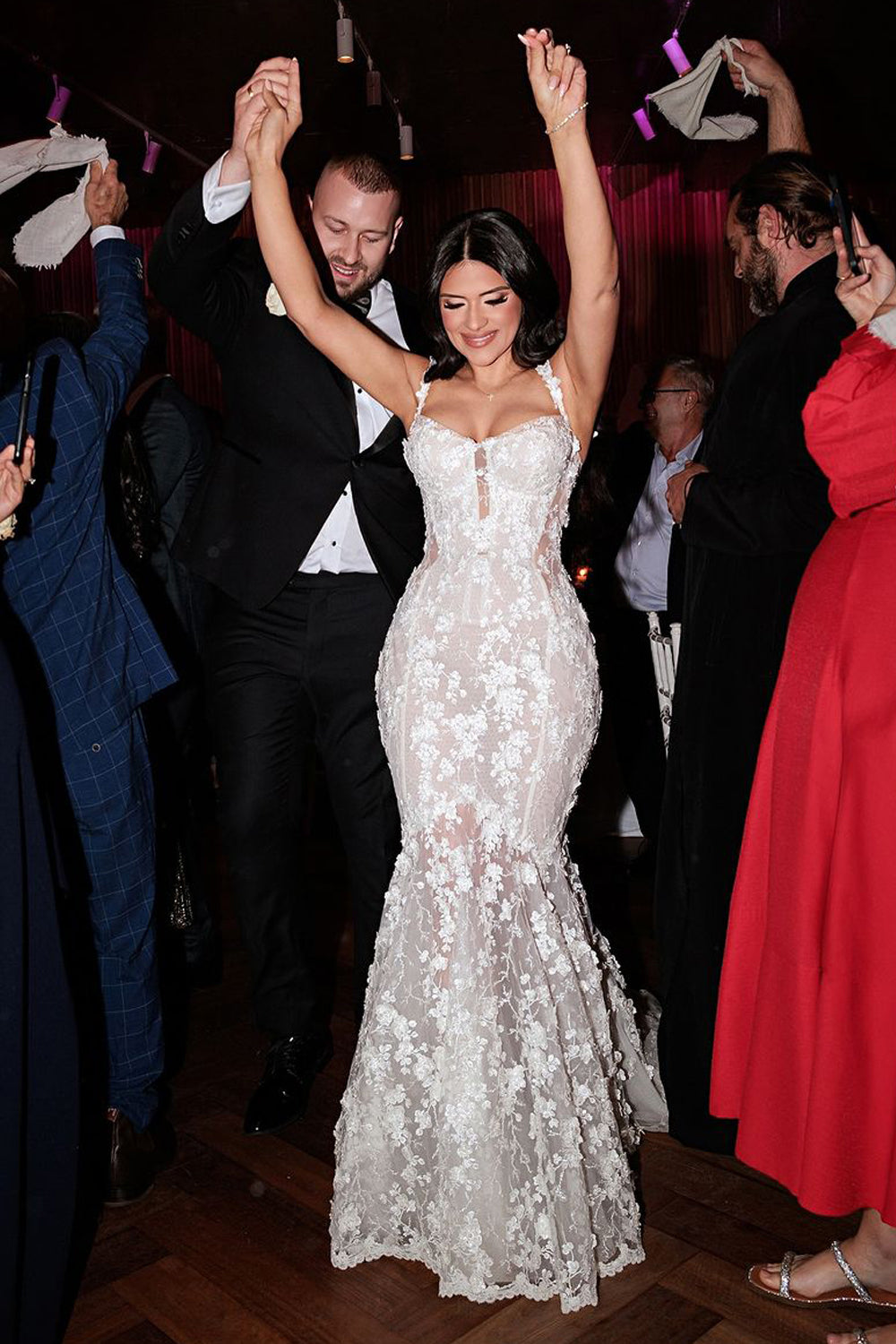 Charming Mermaid Sweetheart Lace Beach Wedding Dresses with Appliques