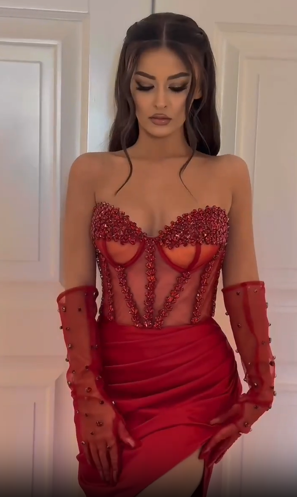 Red Beaded Sweetheart Gorgeous Prom Dress With Gloves INS0012