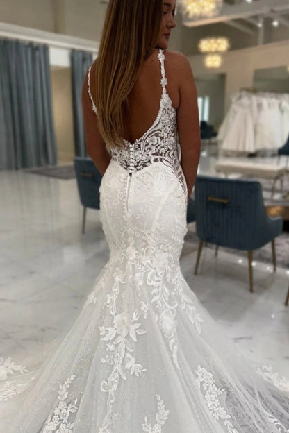 Spaghetti Straps White Mermaid Wedding Dress V-neck Tulle Lace Bridal Gown