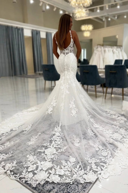 Spaghetti Straps White Mermaid Wedding Dress V-neck Tulle Lace Bridal Gown