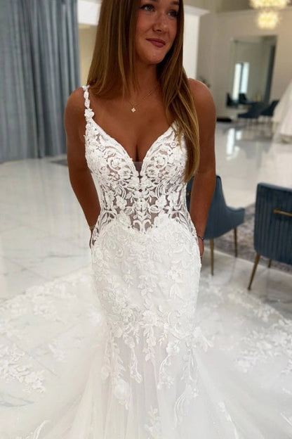 Spaghetti Straps White Mermaid Wedding Dress V-neck Tulle Lace Bridal Gown
