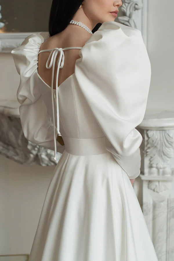 Palace Train A Square Long sleeved Satin Retro Wedding Dress