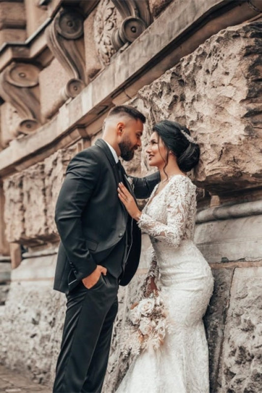 Stylish White Floral Lace Mermaid Bridal Dresses Long Sleeves V-Neck Spring Wedding Dress